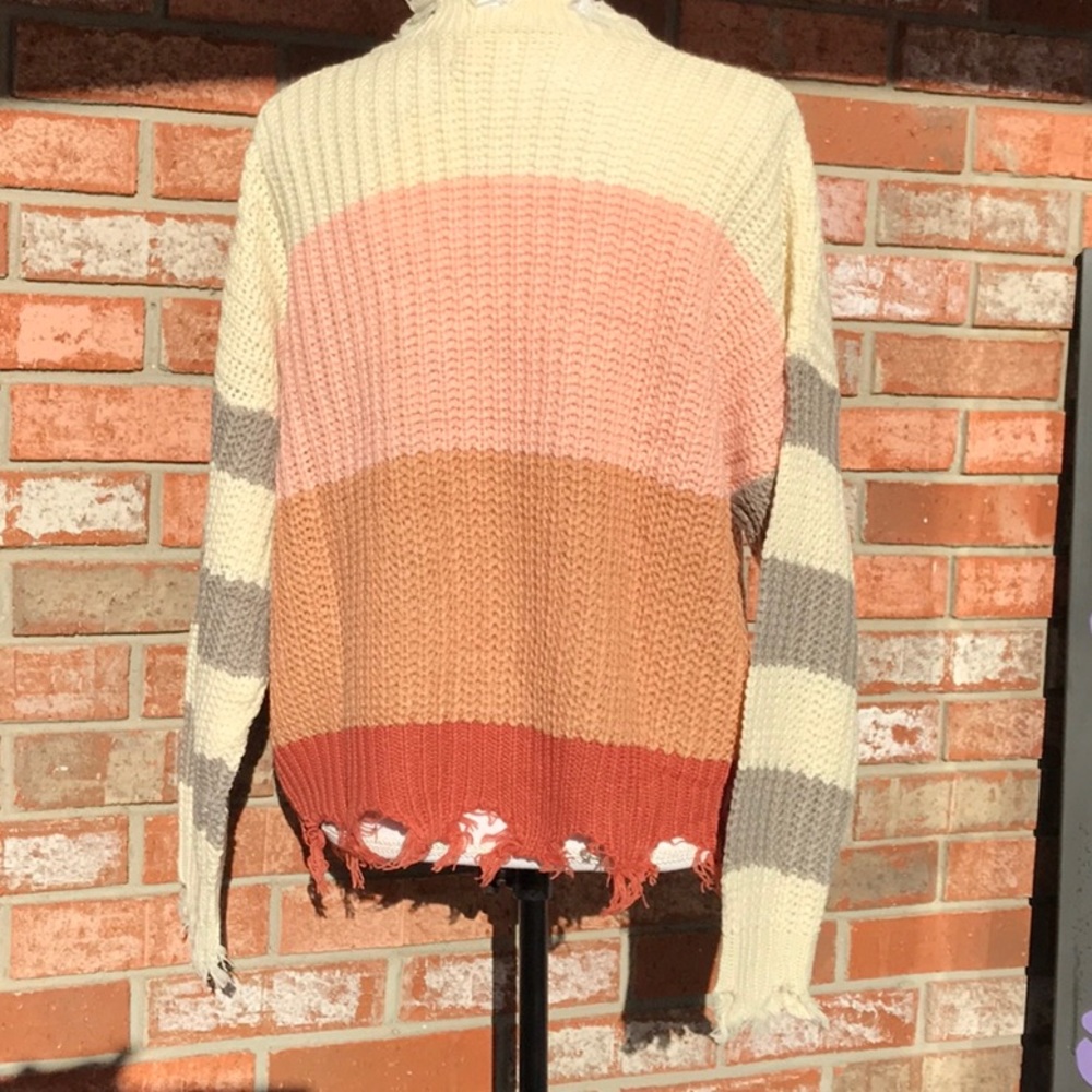 Make Offer 🌷Pink & Tan Frayed Color Block Sweater - Picture 7 of 7